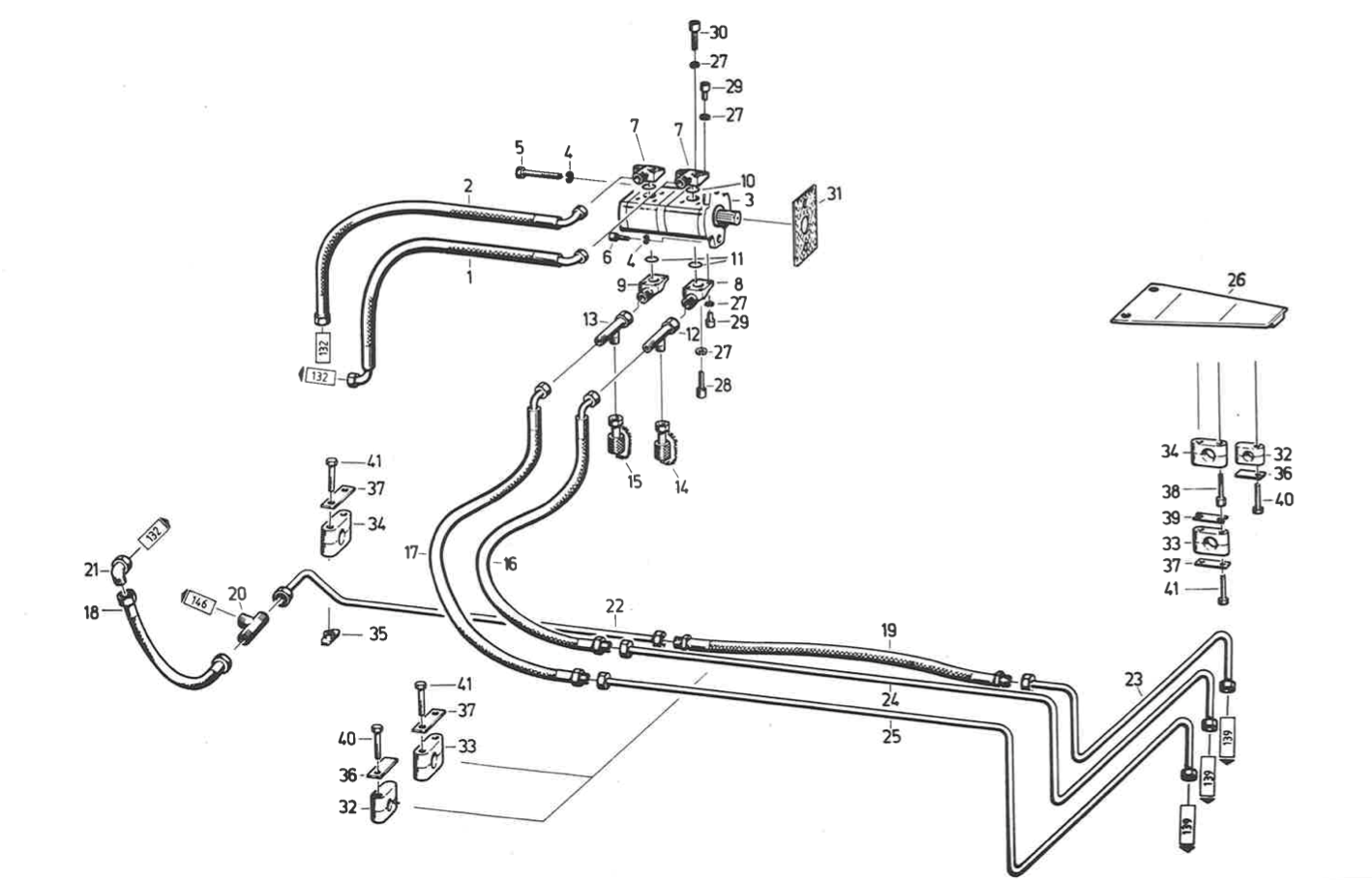 527_1995_136_Verrohrung_Triebwerk_Mercedes