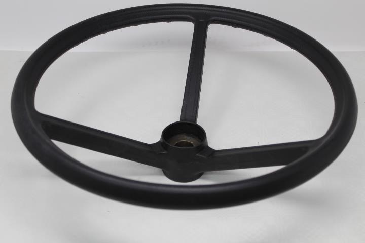 Dreispeichen-Lenkrad