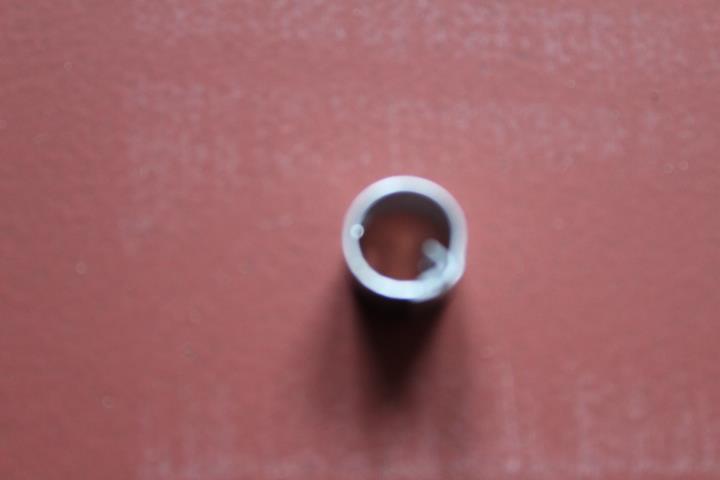 Knopffeder